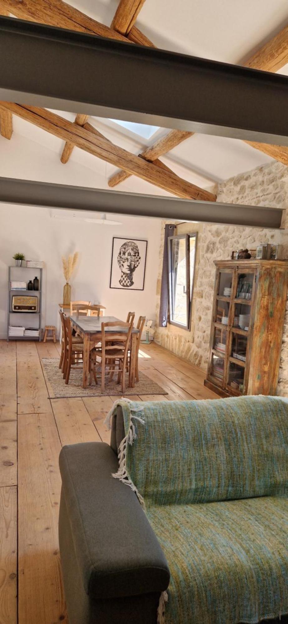 Appartement Dans Un Mas Provencal Renove Saint-Hilaire-d'Ozilhan Экстерьер фото