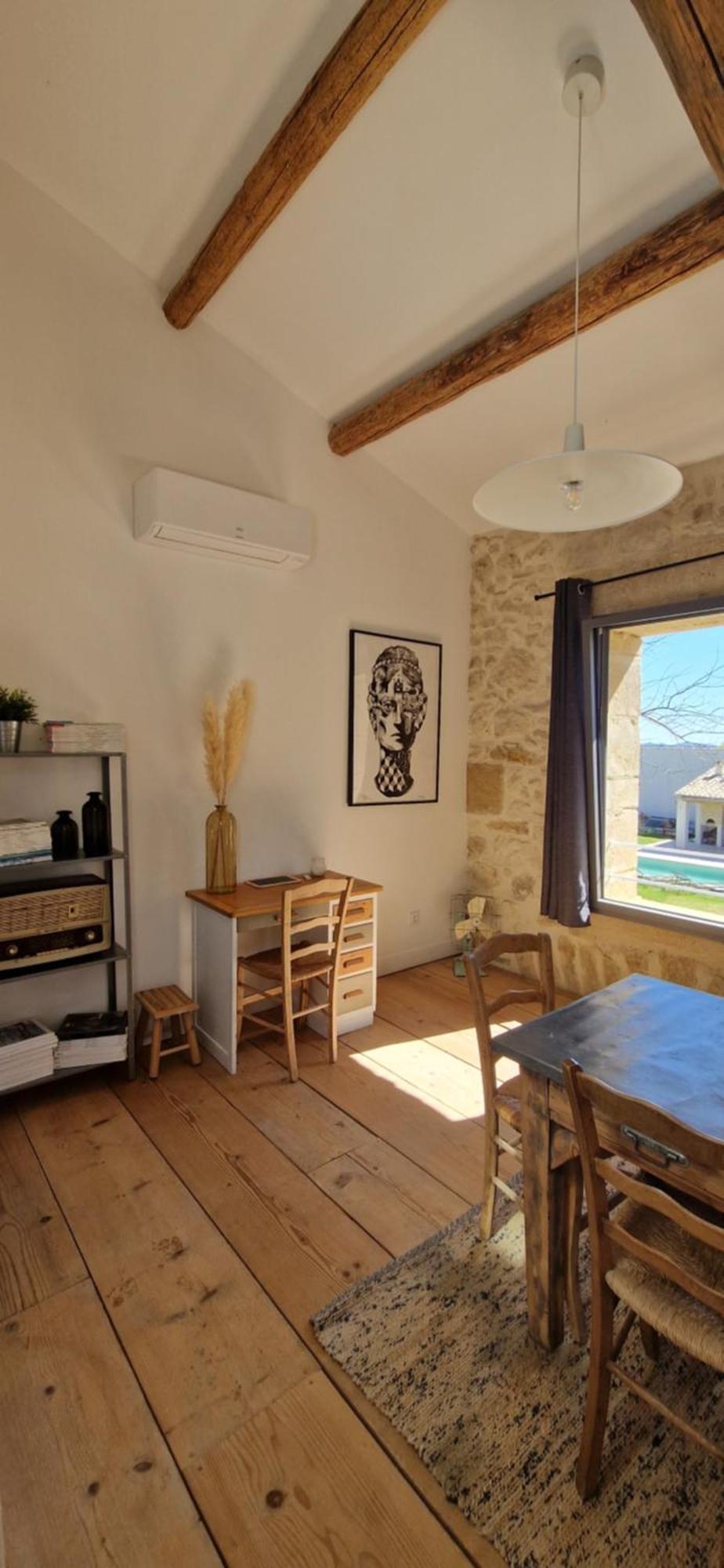Appartement Dans Un Mas Provencal Renove Saint-Hilaire-d'Ozilhan Экстерьер фото